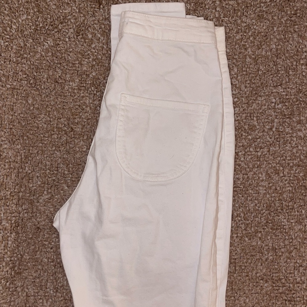 White skinny jeans